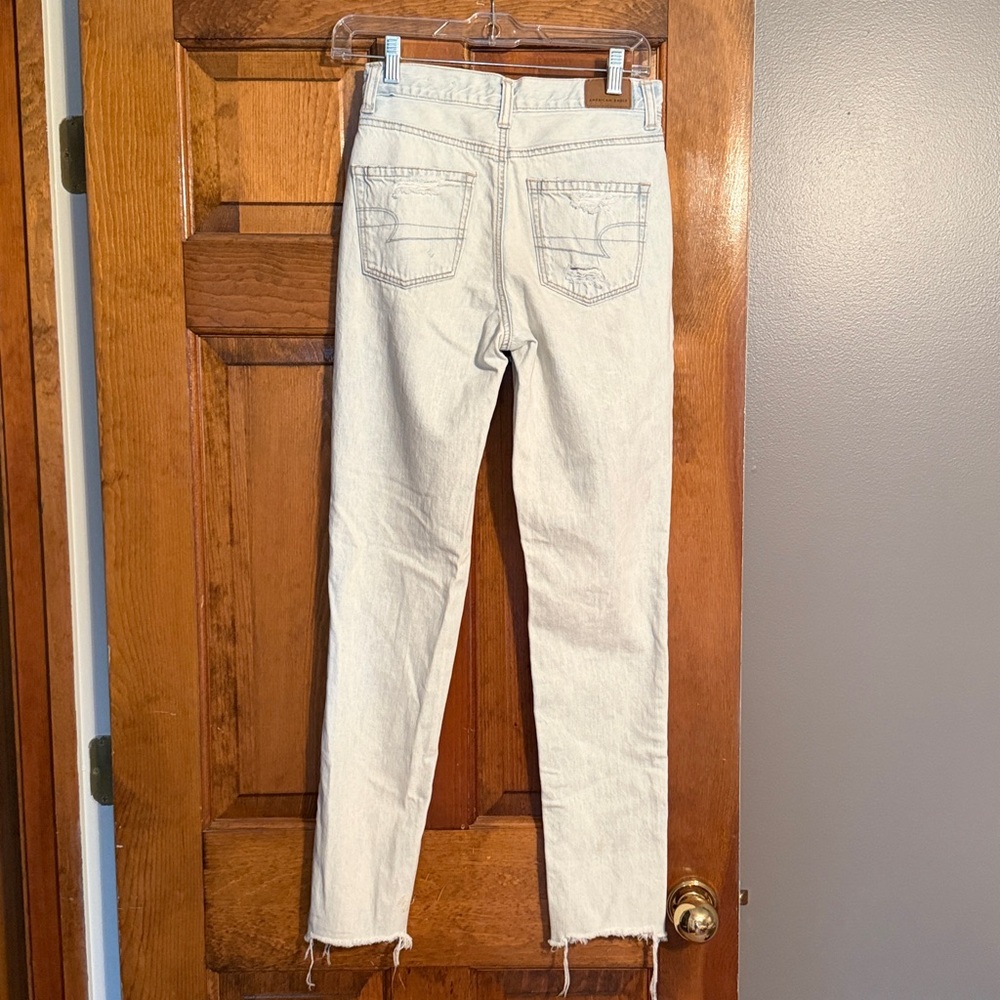 American Eagle distressed mom jean - Picture 3 of 7